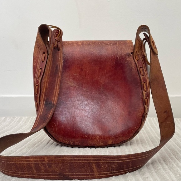 Vintage Tooled Leather Rose Embossed Shoulder Bag - Picture 3 of 7